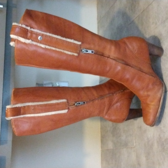 UGG BOOTS Heels - Picture 3 of 12